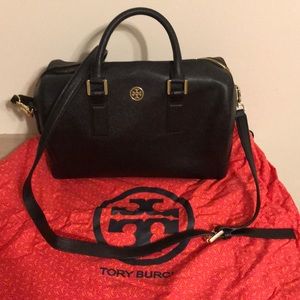 Tory Burch Classic Robinson Satchel Saffiano